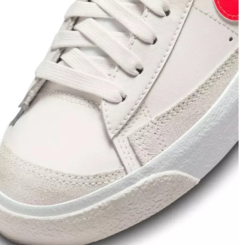 🆕 Nike Blazer Mid '77 Shoes, Phantom Red